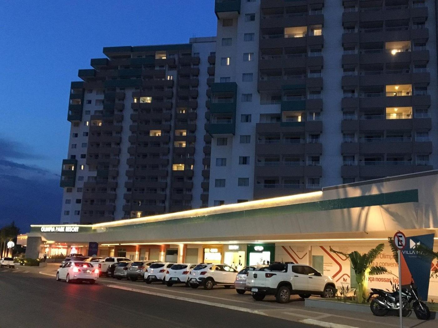 OLIMPIA PARK RESORT - Piscinas Quentinhas o Ano Todo - A 50 metros dos Thermas Laranjais - PAGUE EM 3 VEZES SEM JUROS Olímpia Exterior foto
