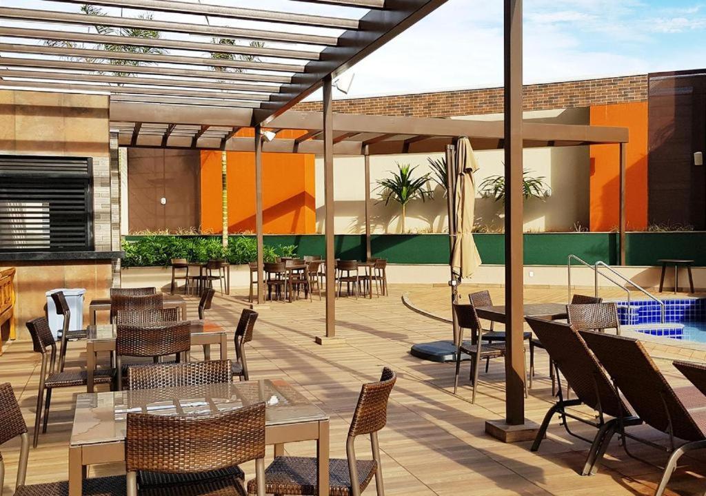 OLIMPIA PARK RESORT - Piscinas Quentinhas o Ano Todo - A 50 metros dos Thermas Laranjais - PAGUE EM 3 VEZES SEM JUROS Olímpia Exterior foto